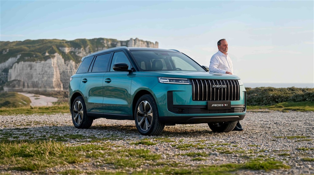 JAECOO’nun Fransa’daki Marka Elçisi Ünlü Oyuncu Jean Reno Oldu!