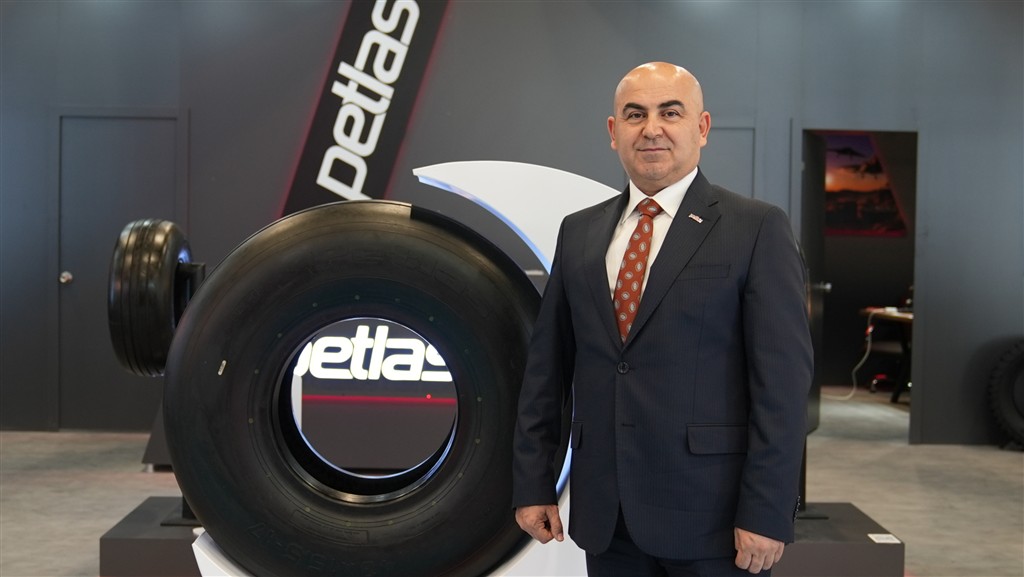 PETLAS YENİ NESİL ASKERİ HAVA VE KARA LASTİKLERİYLE SAHA EXPO 2026’YA DAMGA VURDU!